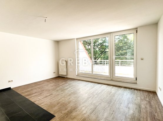 Gepflegte 2,5-Zimmer-Maisonettewohnung im Dachgeschoss mit
TG-Stellplatz in Schenefeld