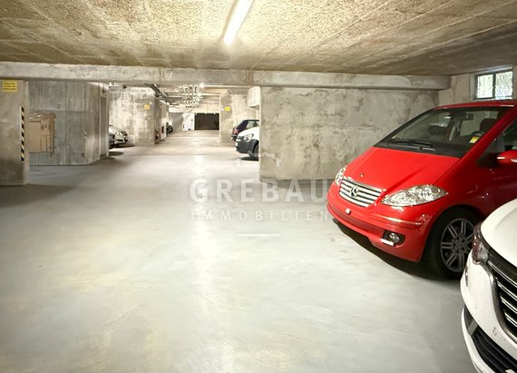 Gepflegte 2,5-Zimmer-Maisonettewohnung im Dachgeschoss mit
TG-Stellplatz in Schenefeld