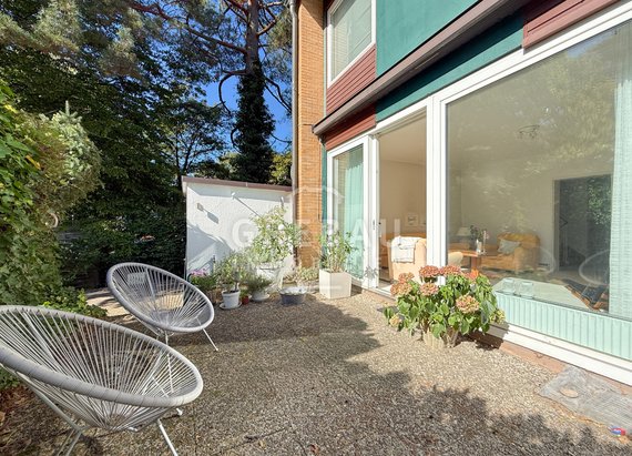 Familienfreundlich und zentral: 5- Zimmer-End-Reihenhaus mit Süd-Garten und Einzelgarage