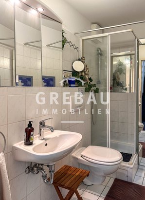 Vermietete 2-Zimmer-Wohnung im Dachgeschoss über zwei Ebenen mit TG-Stellplatz in Schenefeld