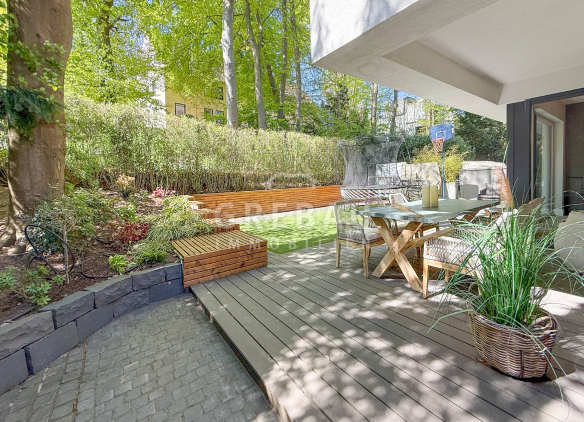 Moderne Doppelhaushälfte mit Energieeffizienzklasse A im schönen Blankenese