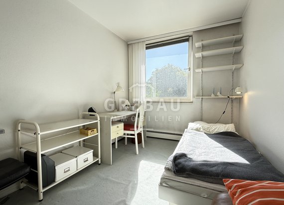Familienfreundlich und zentral: 5- Zimmer-End-Reihenhaus mit Süd-Garten und Einzelgarage