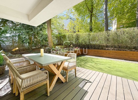 Moderne Doppelhaushälfte mit Energieeffizienzklasse A im schönen Blankenese