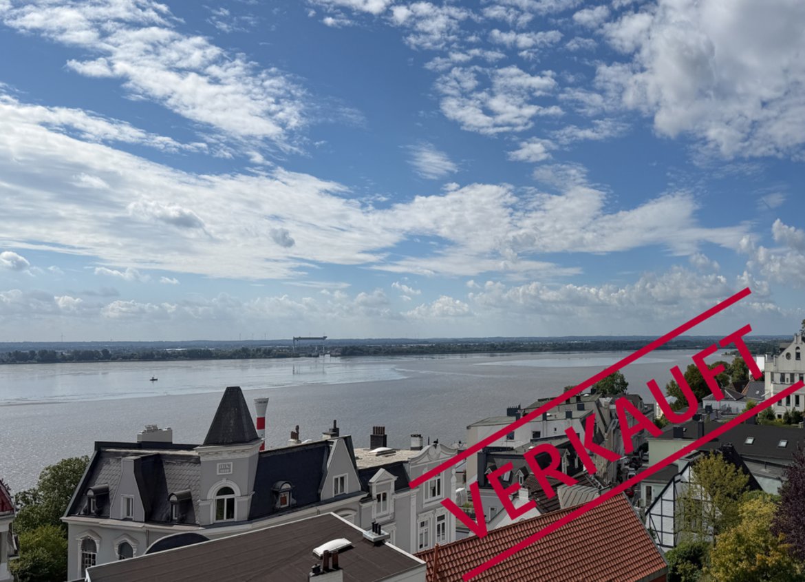 Secret Sale: Blankenese Zentrum: Maisonette-Wohnung mit Elbblick, Süd-Balkon und PKW-Stellplatz