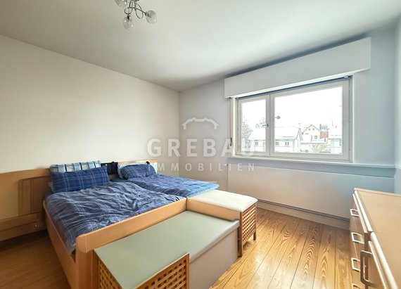 Ihr (Bau-)Platz? Einfamilienhaus auf großem Grundstück in Südwest-Lage