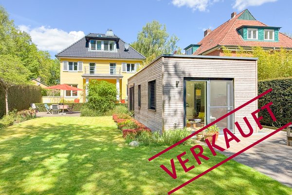 VERKAUFT: Hideaway in Nienstedten: Familienvilla mit Wohnpavillon oder idyllischem Atelier