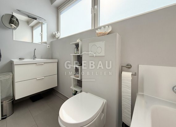 Zentrumsnah und gut geschnitten: 4-Zimmer-Erdgeschosswohnung mit Terrasse und TG-Stellplatz